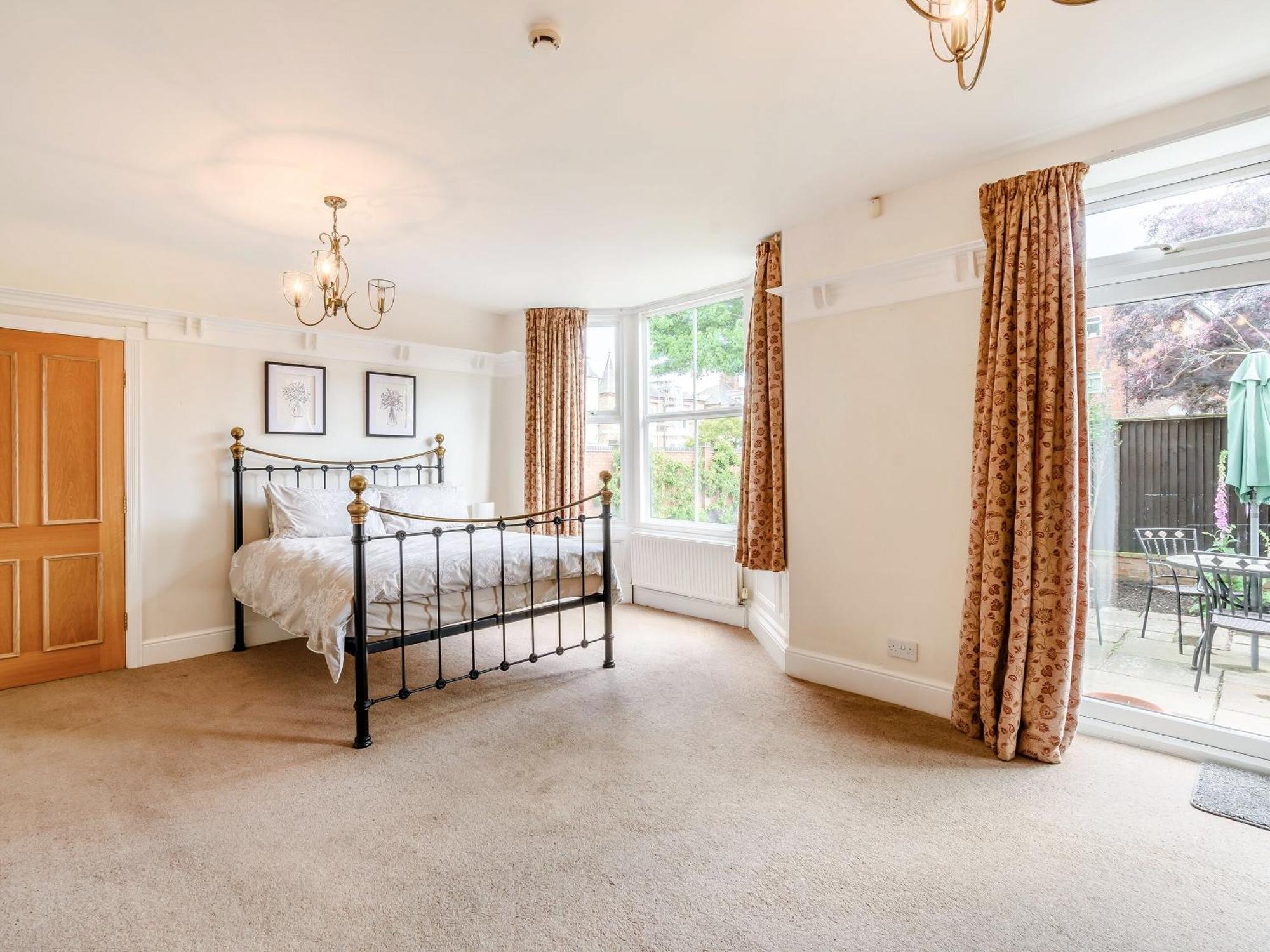 Queen Bs Bridlington Extérieur photo