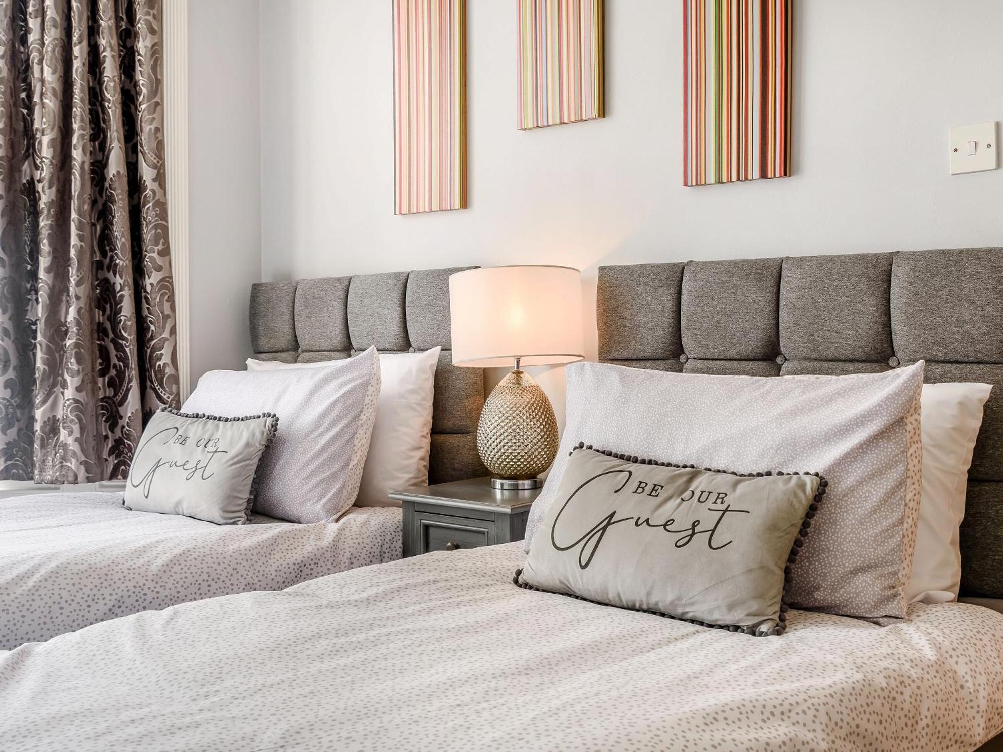 Queen Bs Bridlington Extérieur photo