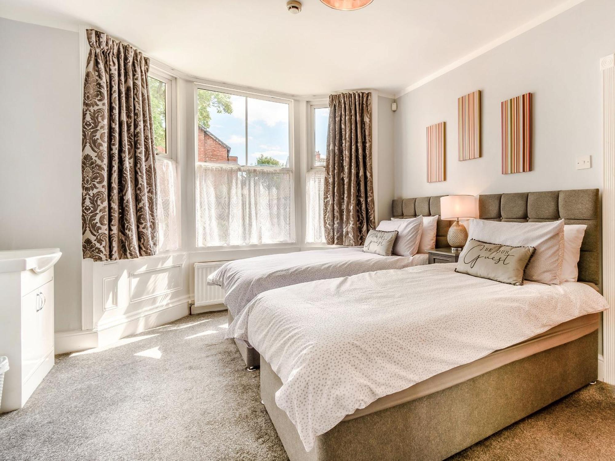 Queen Bs Bridlington Extérieur photo